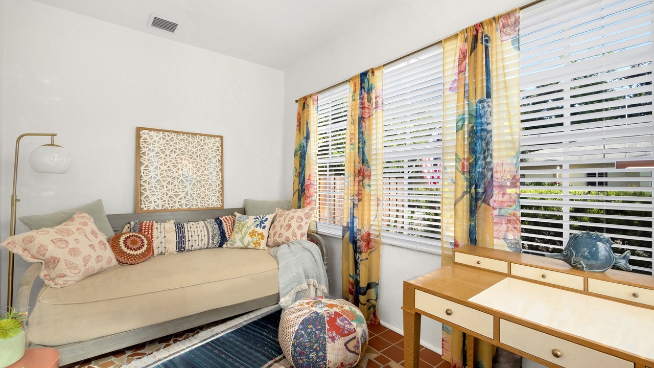 Photo of Outdoor in Parrot Cove