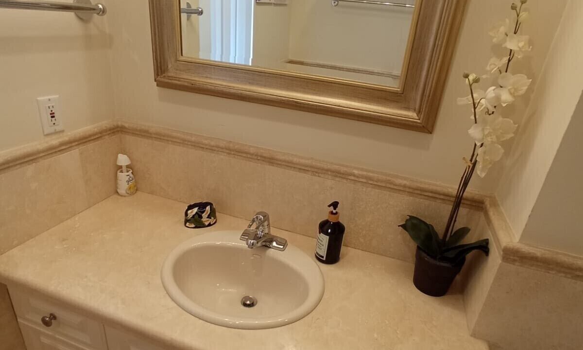Photo of Bathroom in Harbor Beach