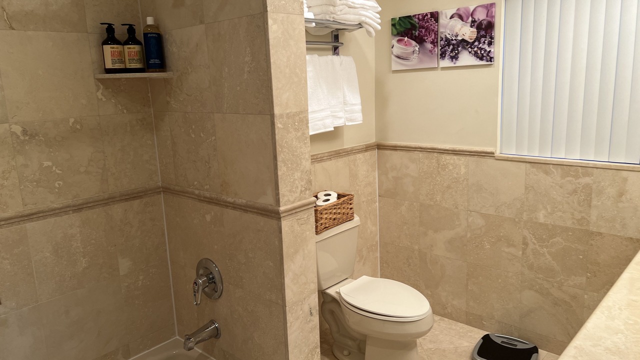 Photo of Bathroom in Harbor Beach