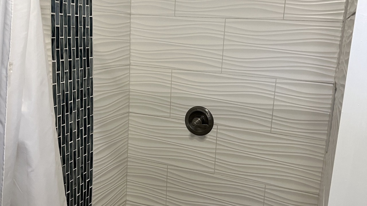 Photo of Bathroom in Harbor Oaks