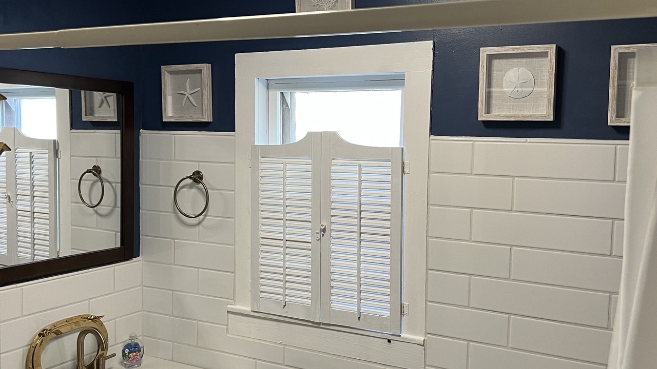 Photo of Bathroom in Harbor Oaks
