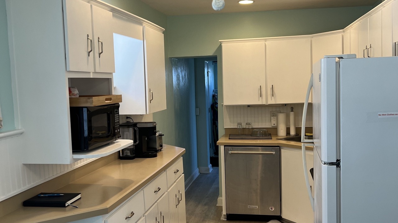 Photo of Kitchen in Harbor Oaks