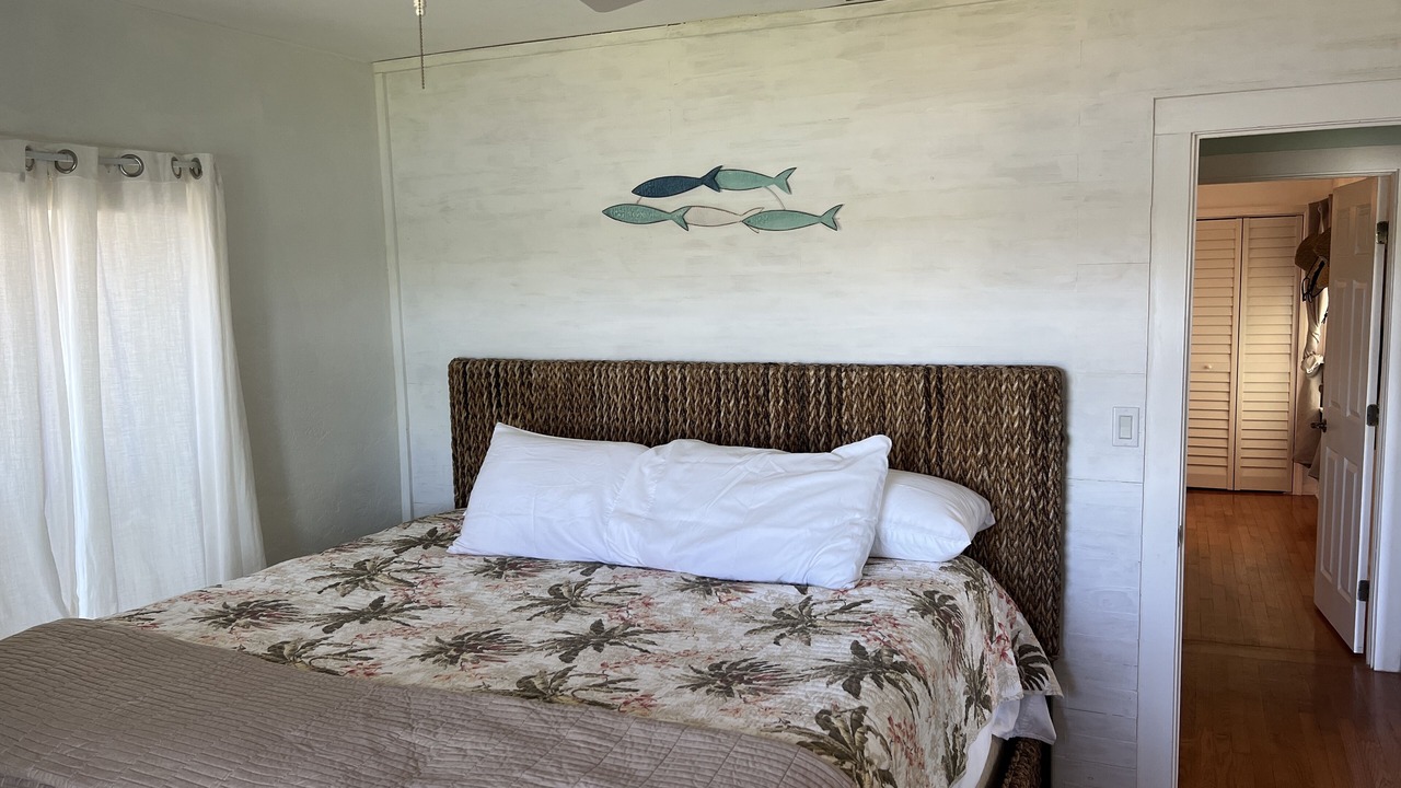 Photo of Bedroom in Harbor Oaks