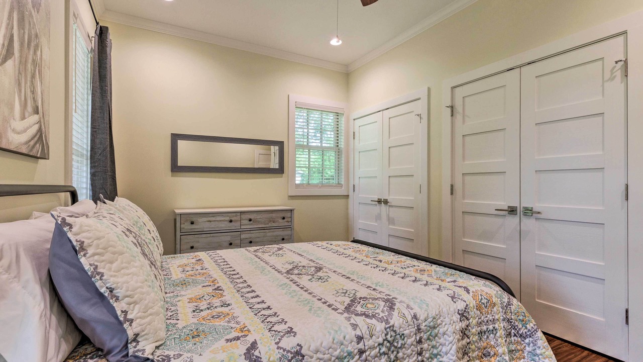 Photo of Bedroom in Washington Square