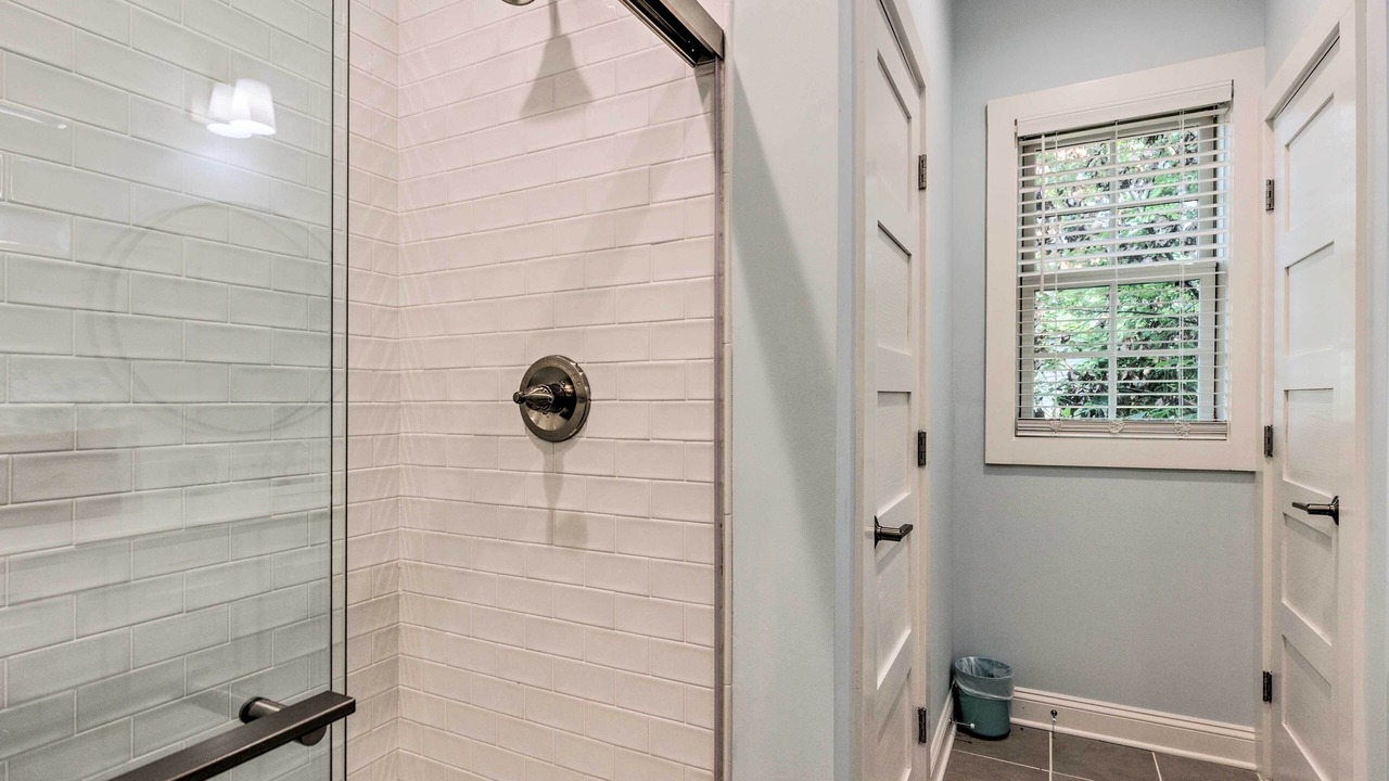 Photo of Bathroom in Washington Square