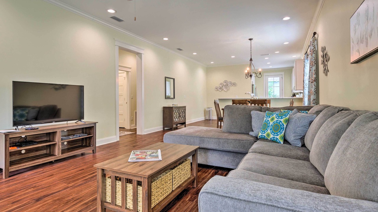 Photo of Livingroom in Washington Square