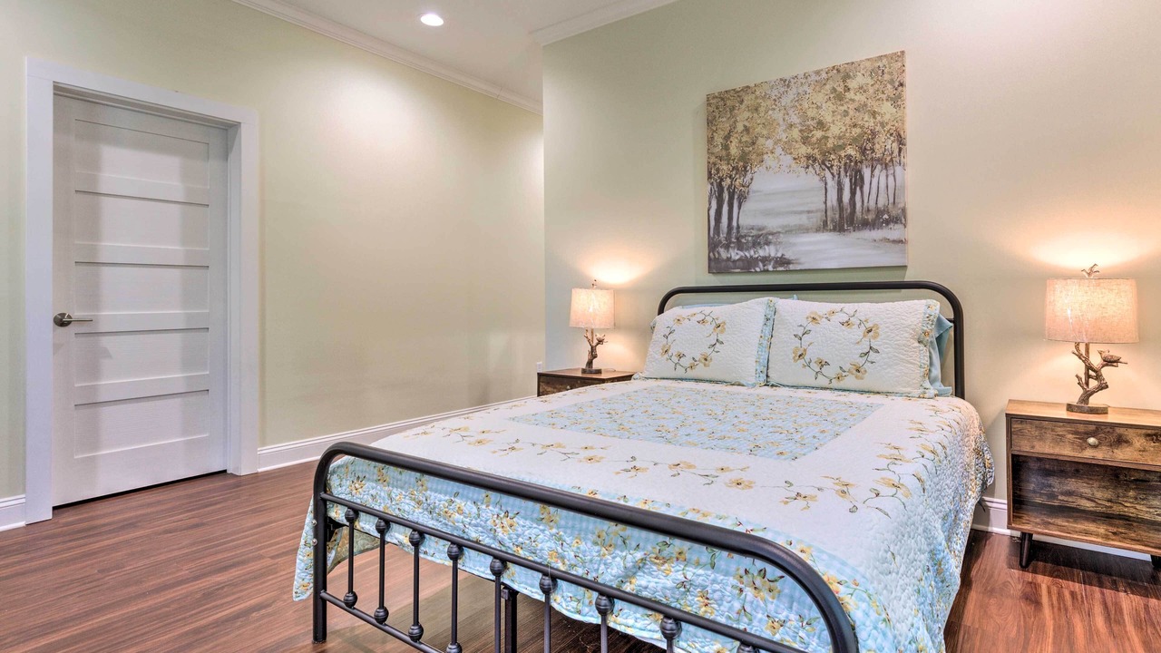 Photo of Bedroom in Washington Square