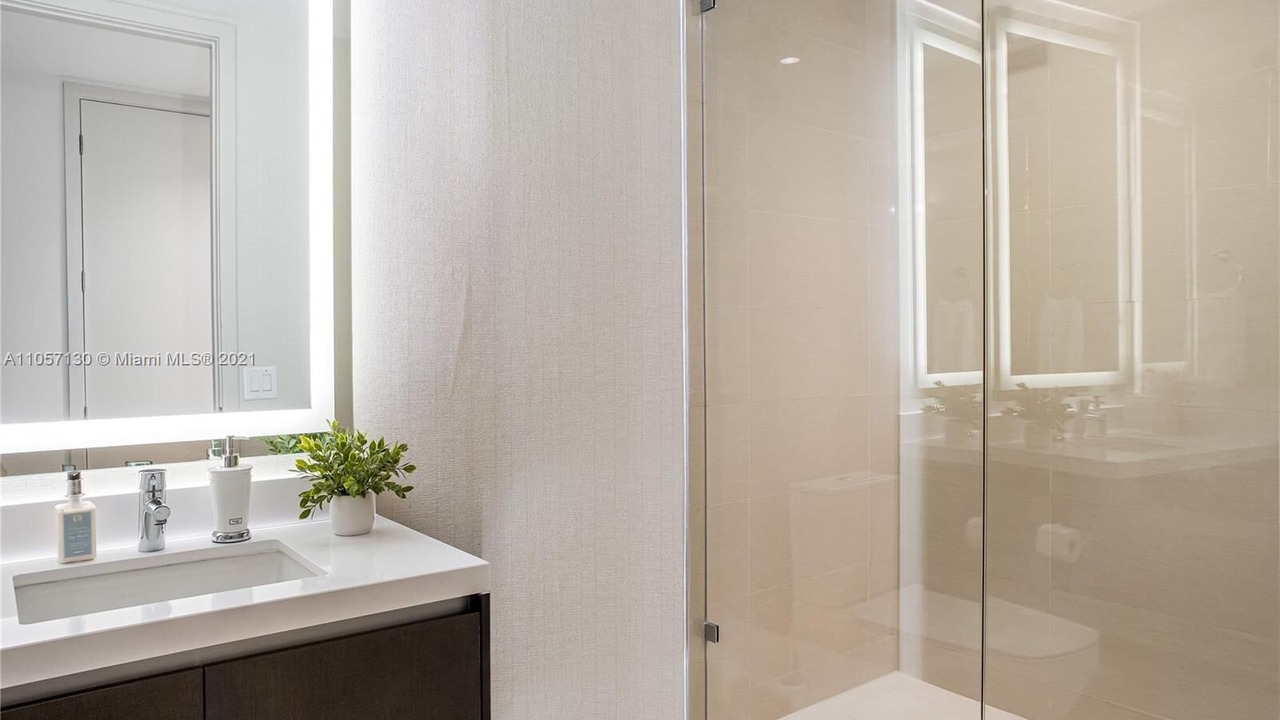 Photo of Bathroom in Downtown Miami