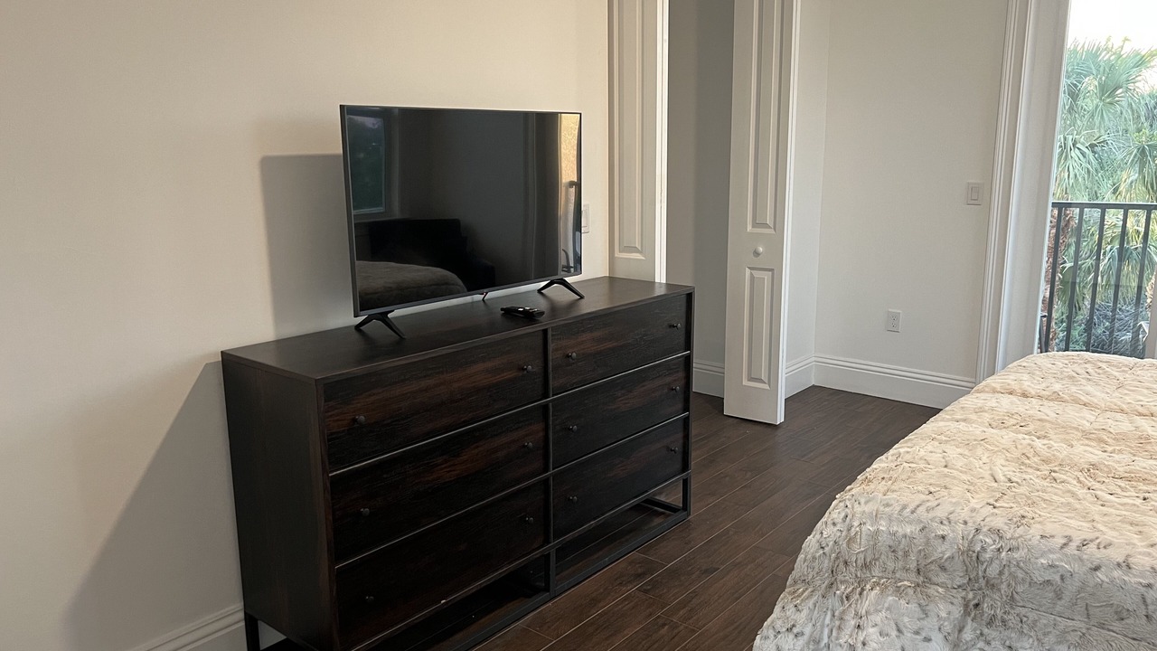 Photo of Bedroom in Riverbend Country Club