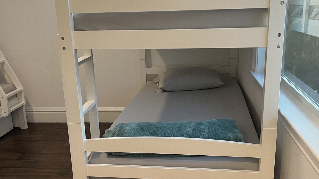 Photo of Bedroom in Riverbend Country Club