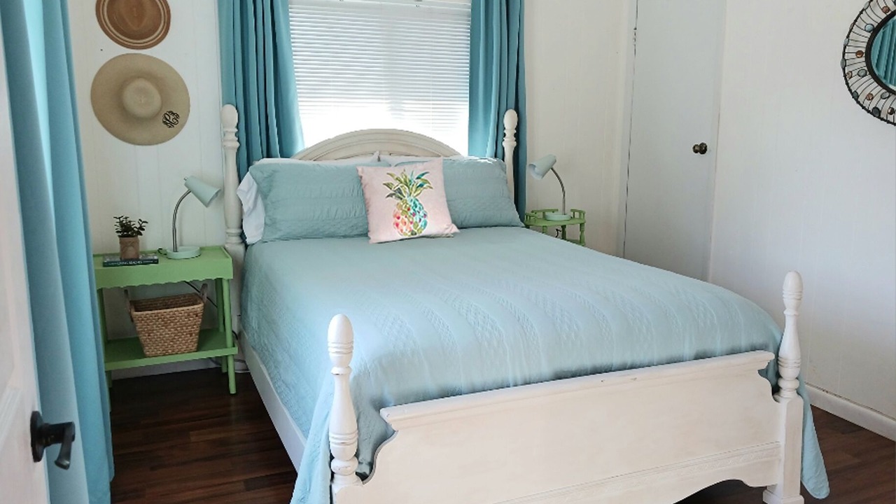 Photo of Bedroom in Alligator Point