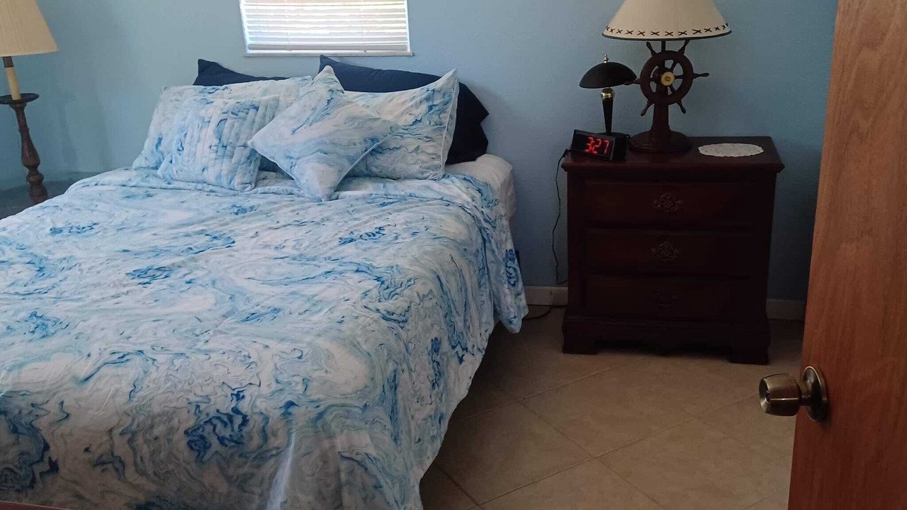 Photo of Bedroom in Homosassa