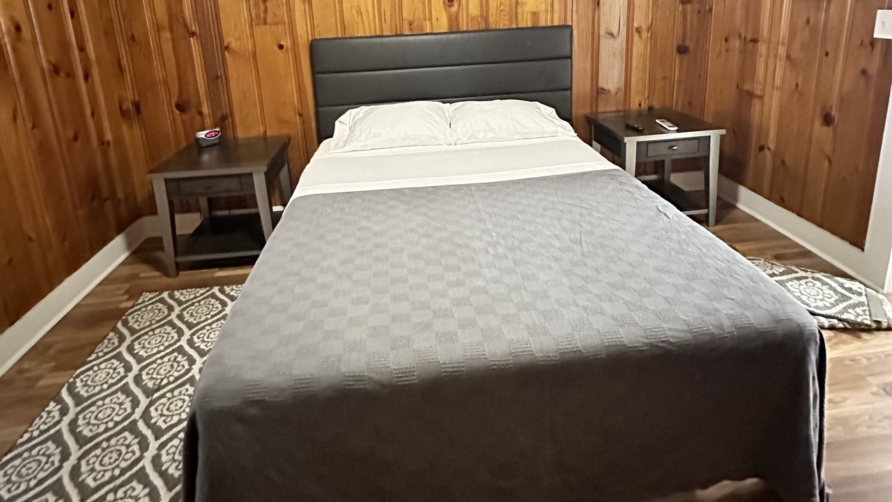 Photo of Bedroom in Tavares
