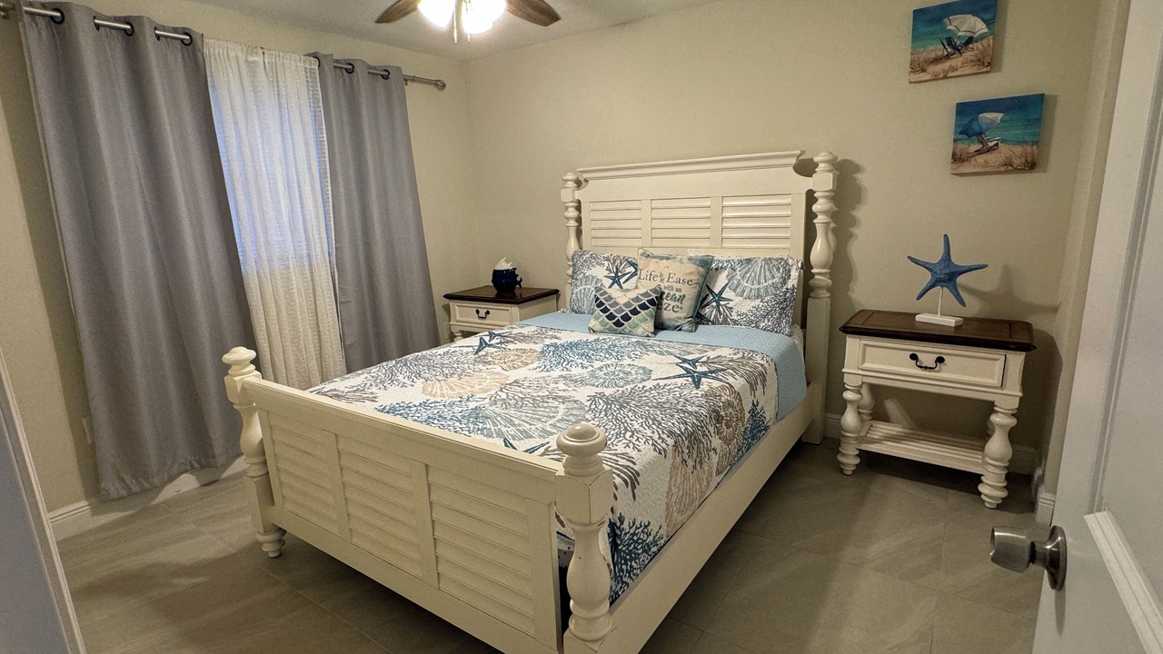 Photo of Bedroom in Oldsmar