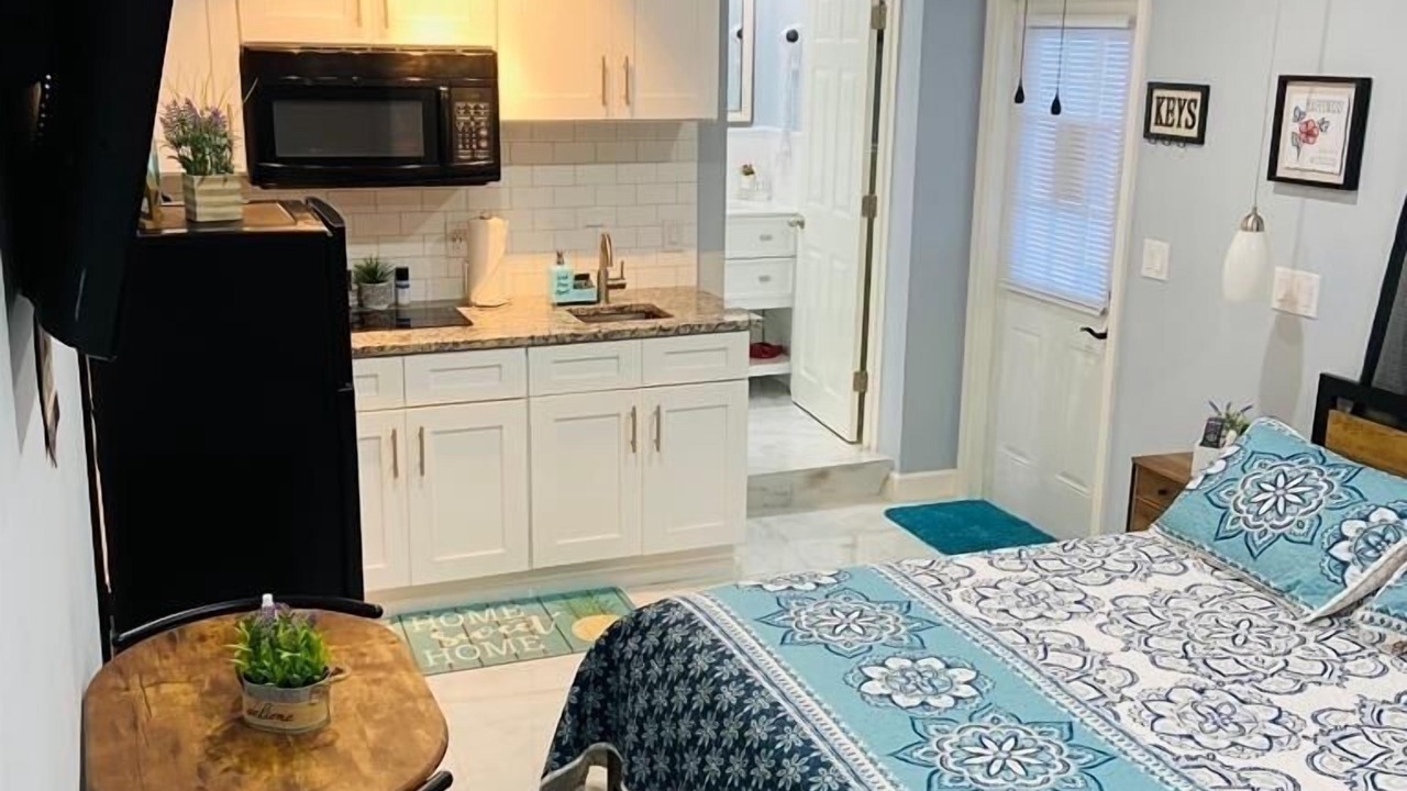 Photo of Bedroom in Egypt Lake-Leto