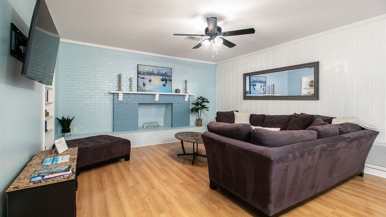 Photo of Livingroom in Gainesville