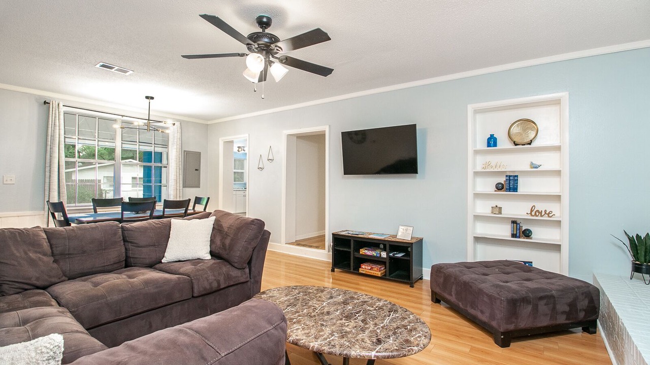 Photo of Livingroom in Gainesville