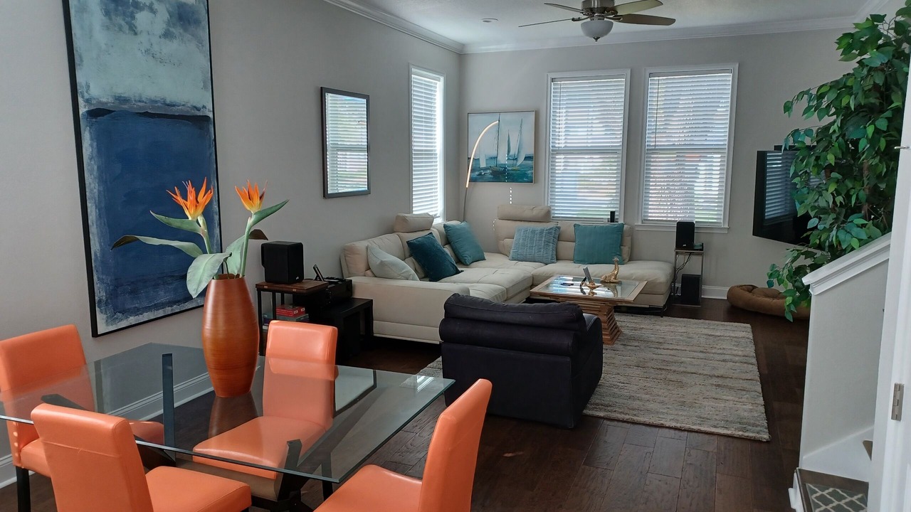 Photo of Livingroom in Beach Park