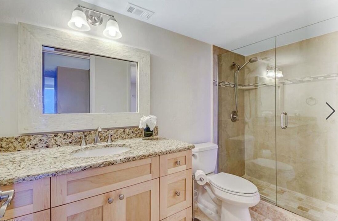 Photo of Bathroom in Vanderbilt Beach