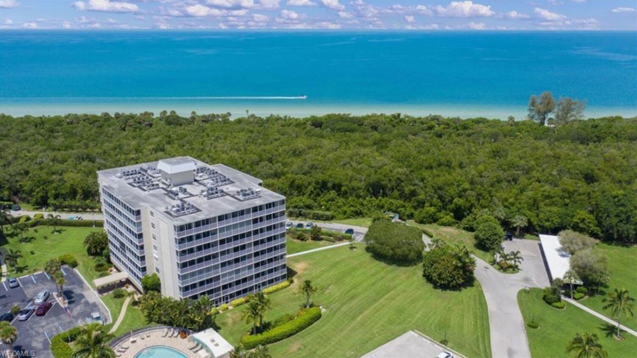 Photo of Outdoor in Vanderbilt Beach