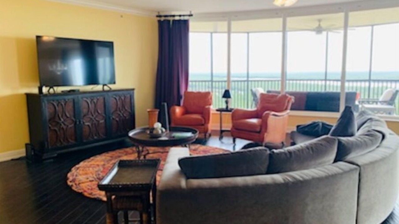 Photo of Livingroom in Hammock Bay
