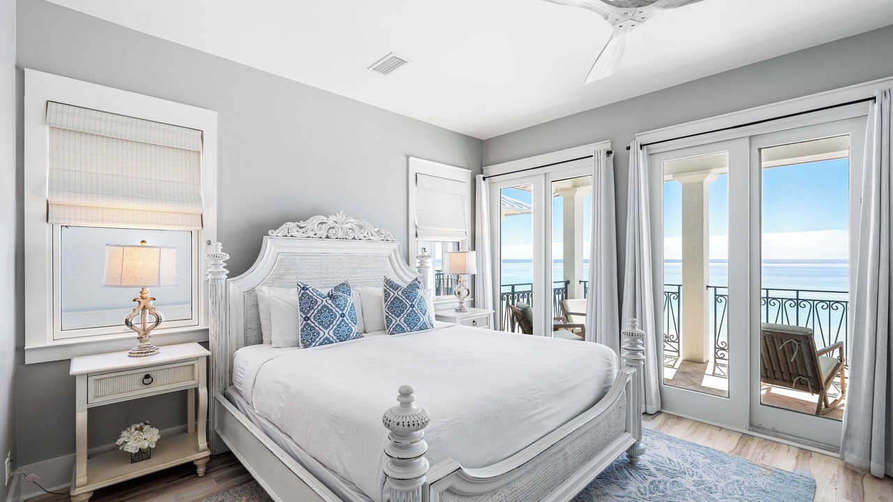 Photo of Bedroom in Delos
