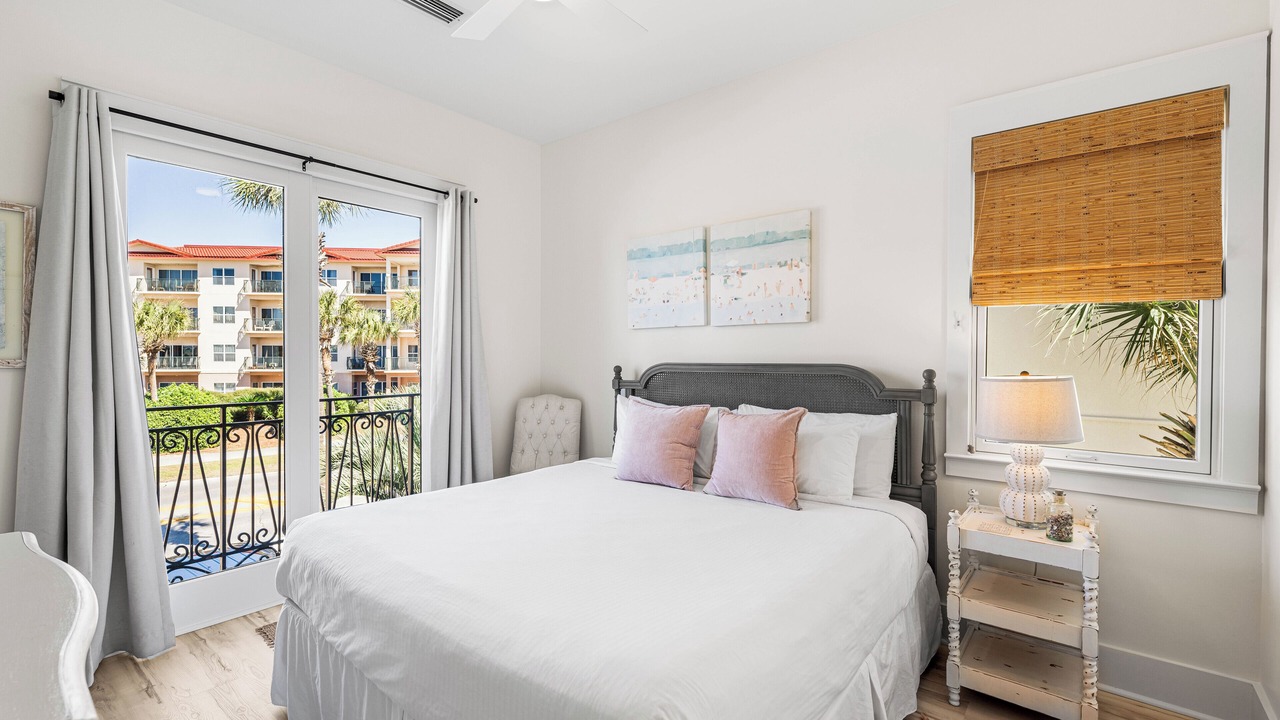 Photo of Bedroom in Delos