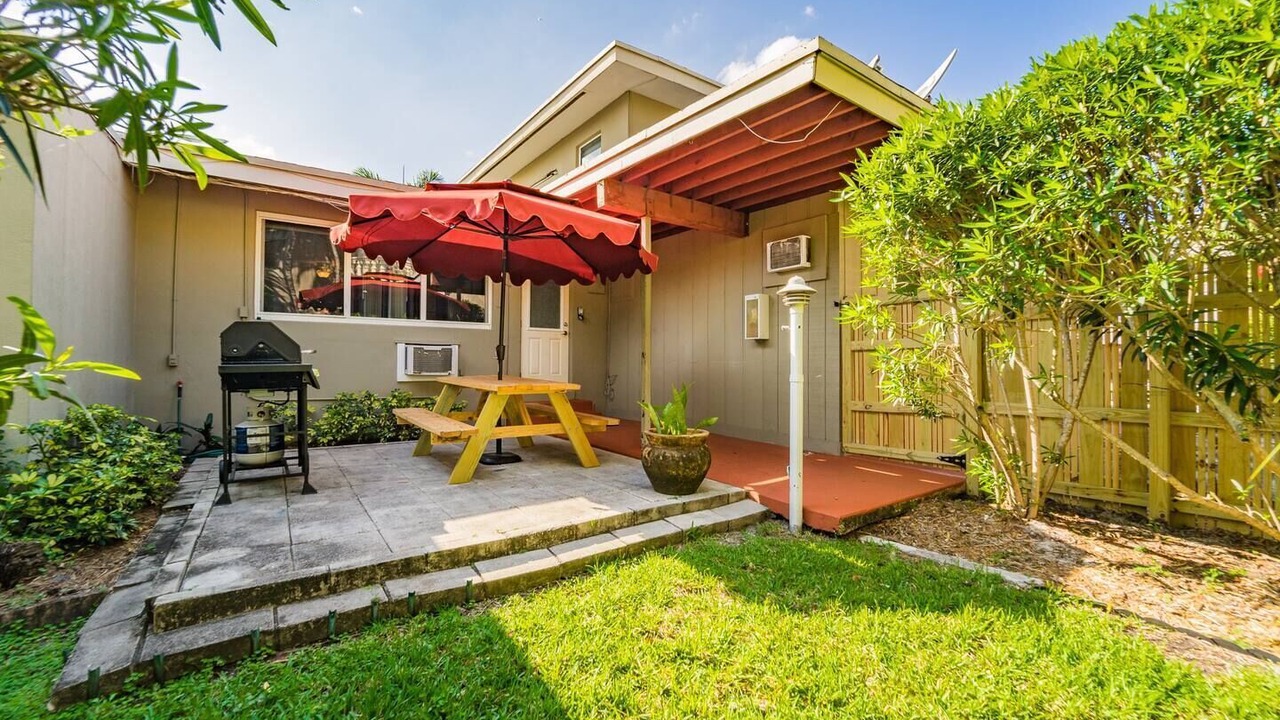 Photo of Outdoor in Coral Ridge