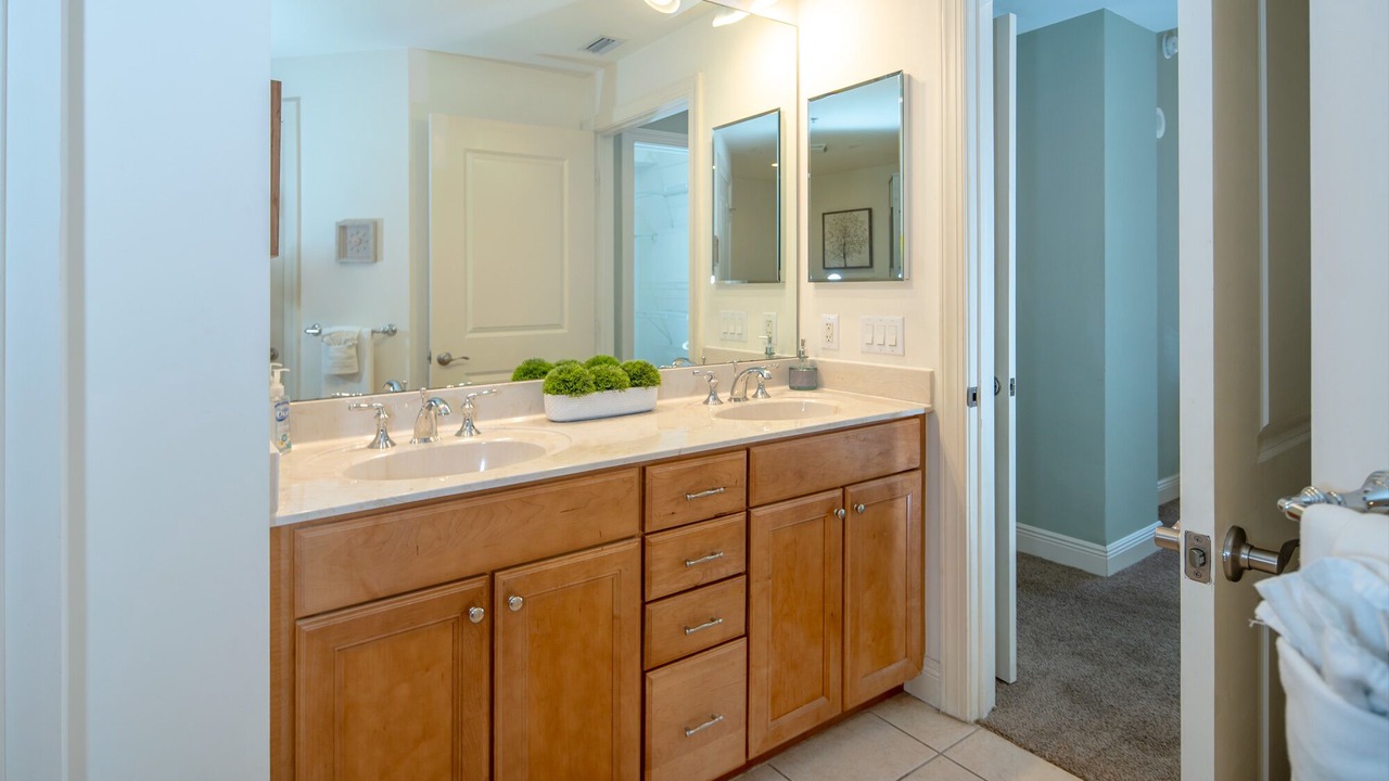 Photo of Bathroom in Cape Harbour
