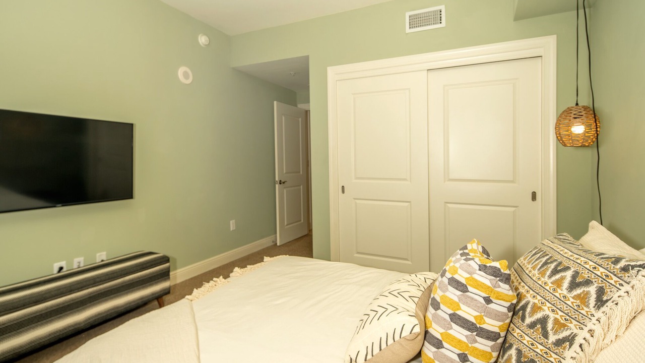 Photo of Bedroom in Cape Harbour