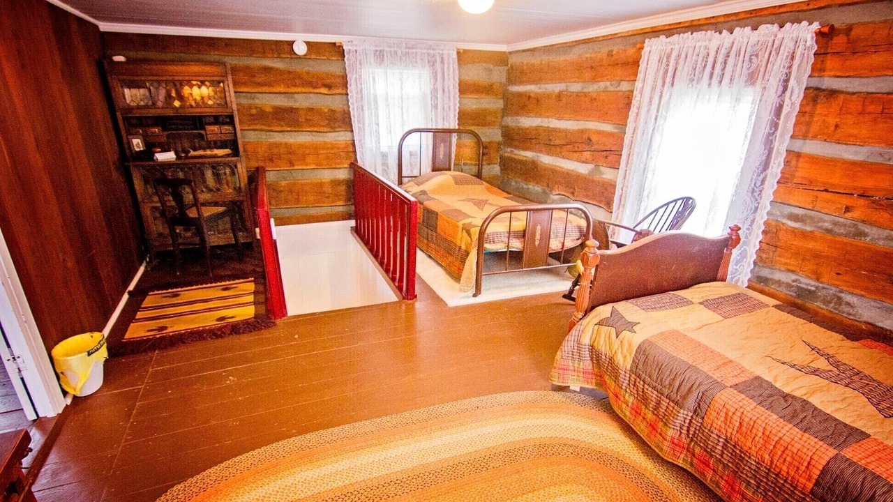 Photo of Bedroom in Lynn Garden