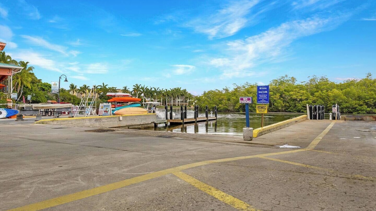 Photo of Others in Cape Harbour