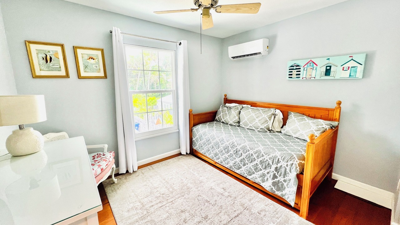 Photo of Bedroom in Central Beach