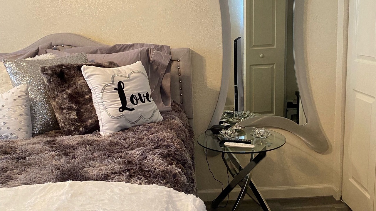 Photo of Bedroom in Olympia Heights