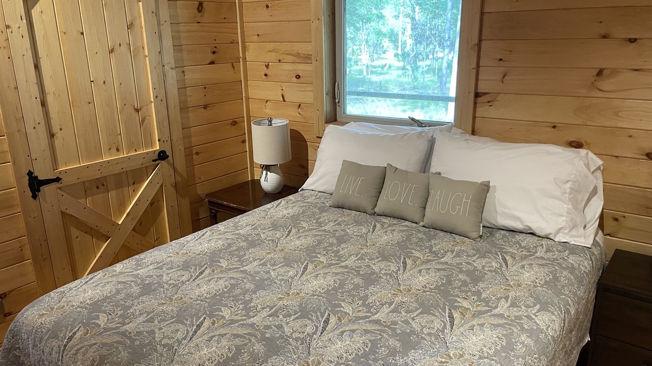 Photo of Bedroom in Crawfordville