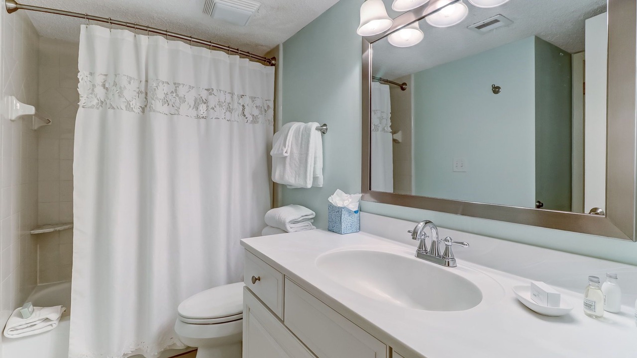 Photo of Bathroom in Fernandina Beach