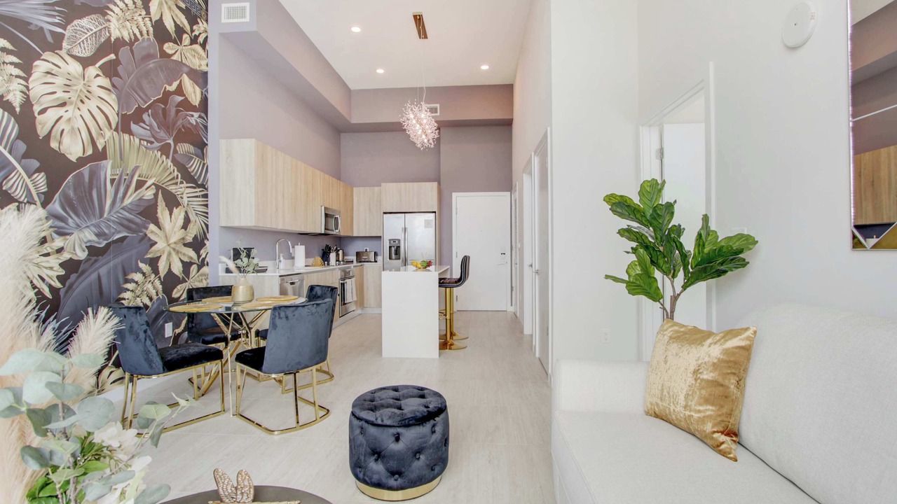 Photo of Livingroom in Northeast Miami