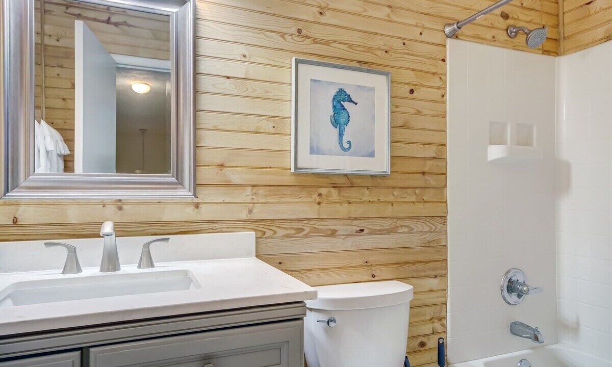 Photo of Bathroom in Fernandina Beach