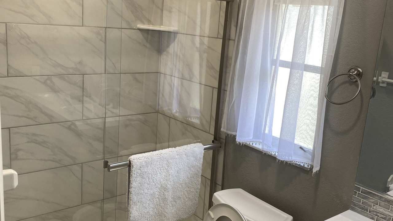 Photo of Bathroom in Edgewater