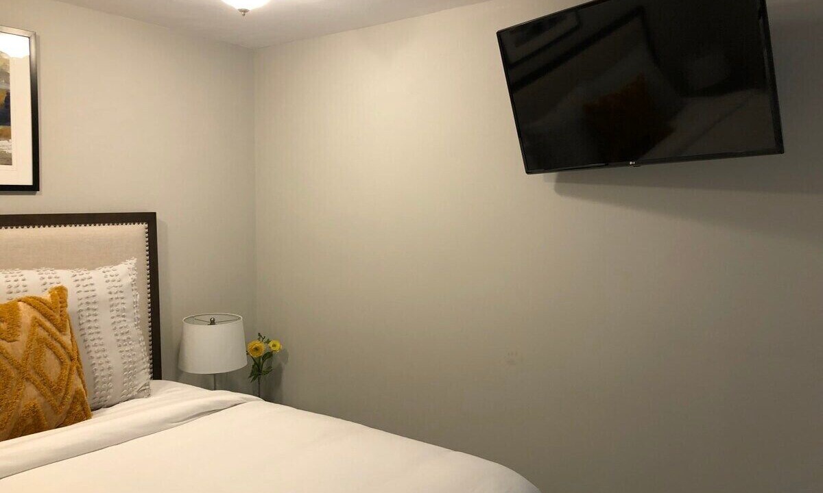 Photo of Bedroom in Harbor Beach