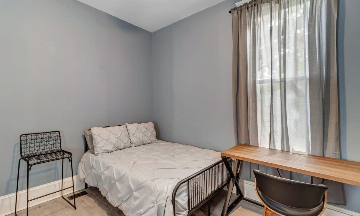 Photo of Bedroom in Springfield