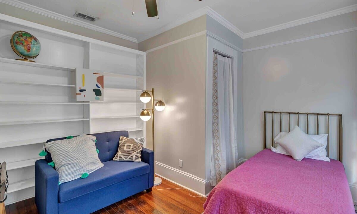 Photo of Bedroom in Five Points