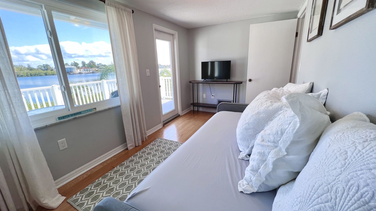 Photo of Bedroom in Tarpon Springs