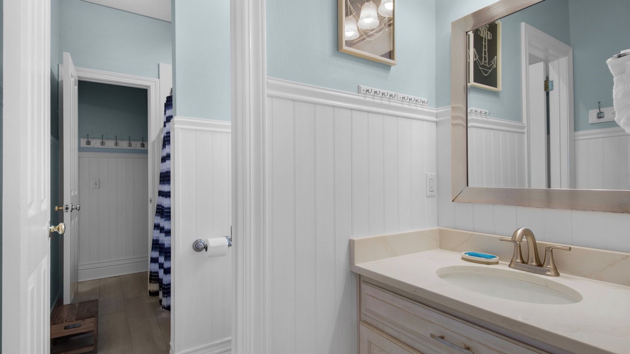 Photo of Bathroom in Crystal Shores