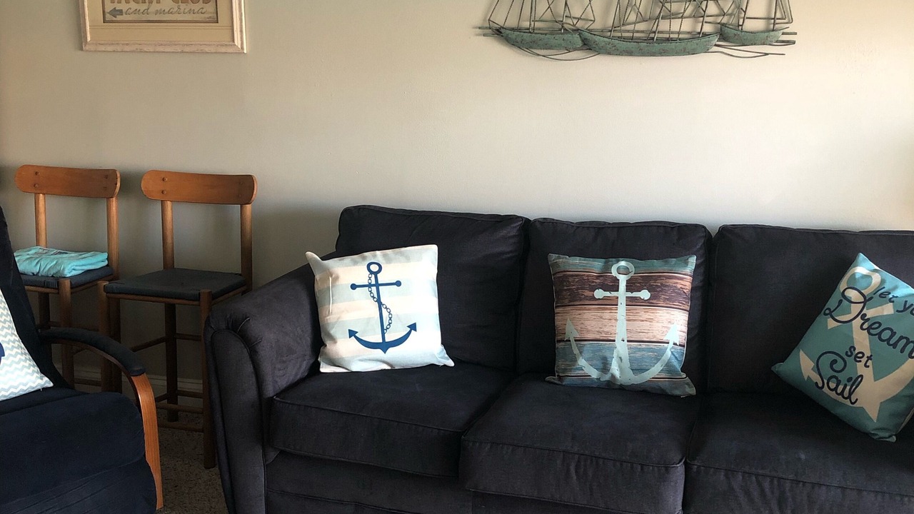 Photo of Livingroom in Point East