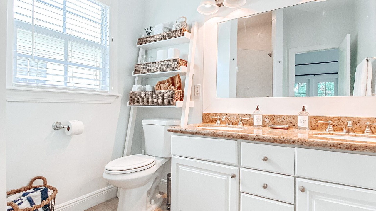 Photo of Bathroom in Islamorada