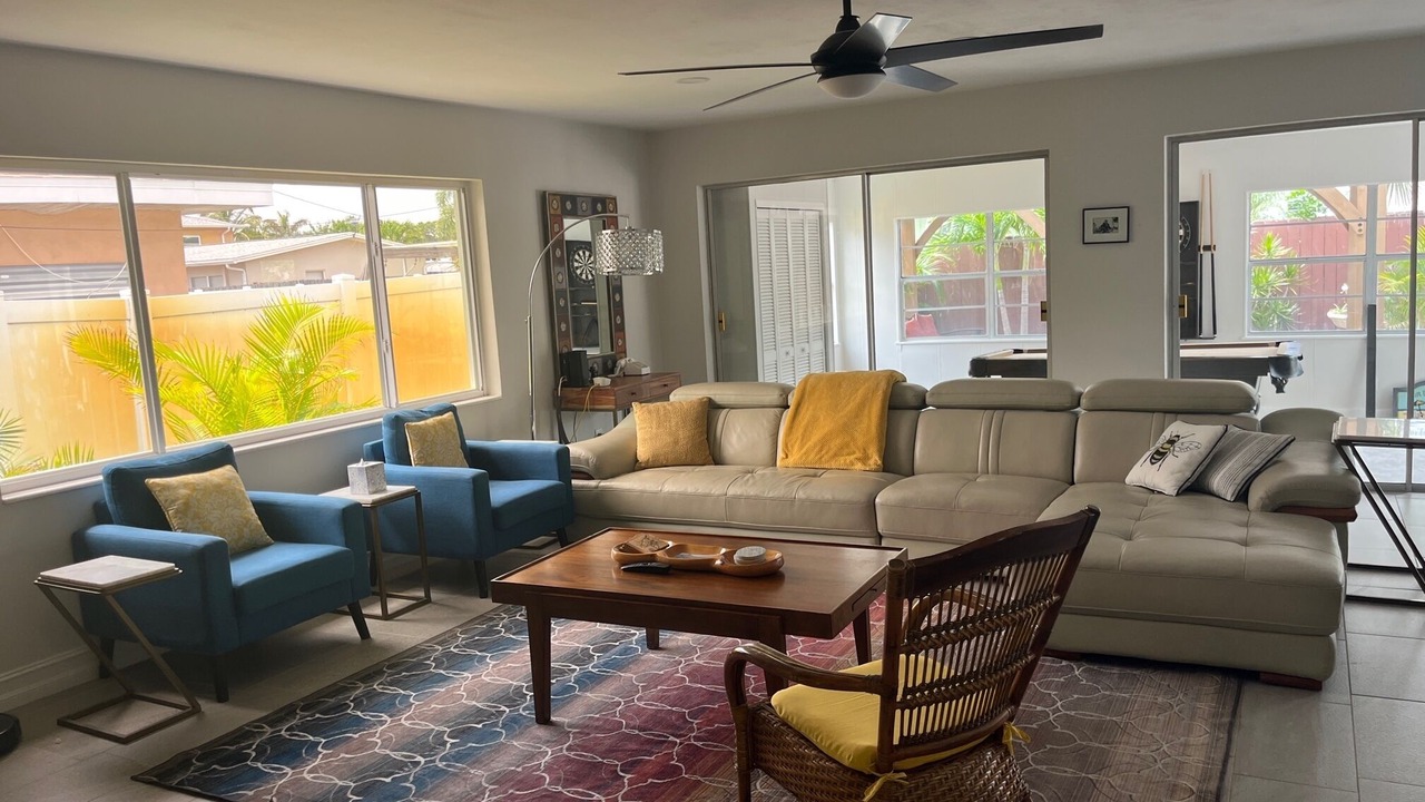 Photo of Livingroom in Seacoast Shores