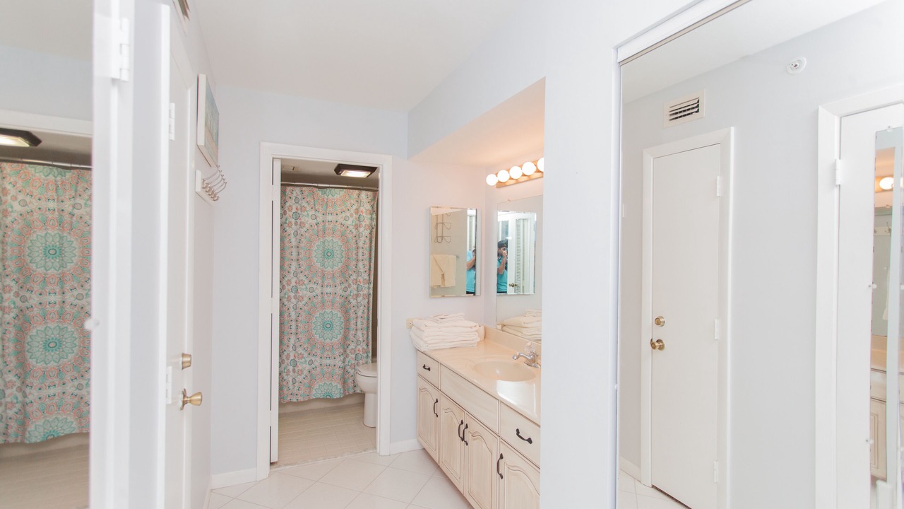 Photo of Bathroom in Biltmore Beach