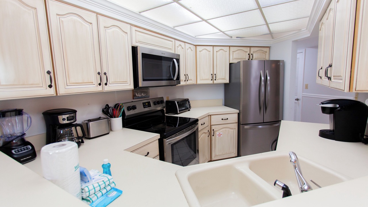 Photo of Kitchen in Biltmore Beach