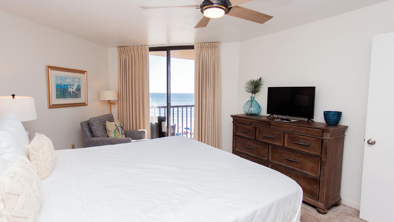 Photo of Bedroom in Biltmore Beach